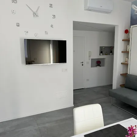 Prestige Metropolitana Mm1 Duomo Centro Milano Castello Sforzesco Stadio San Siro Forum Assago * Corsico