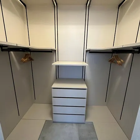 Prestige Metropolitana Mm1 Duomo Centro Milano Castello Sforzesco Stadio San Siro Forum Assago *