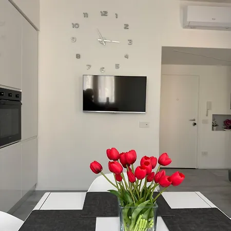 Apartamento Prestige Metropolitana Mm1 Duomo Centro Milano Castello Sforzesco Stadio San Siro Forum Assago Corsico